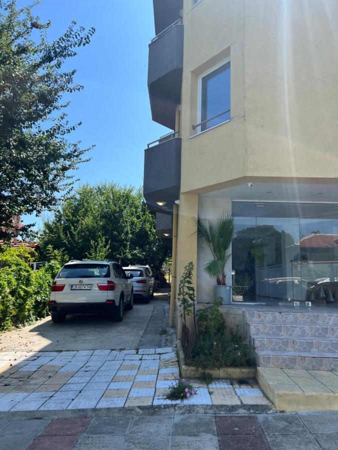 Satmar Hotel Lozenets Exterior foto